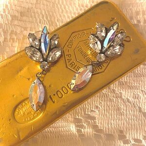 Bling Glamor  Rhinestone Cluster and Drop pierced earrings Marquise cut stones